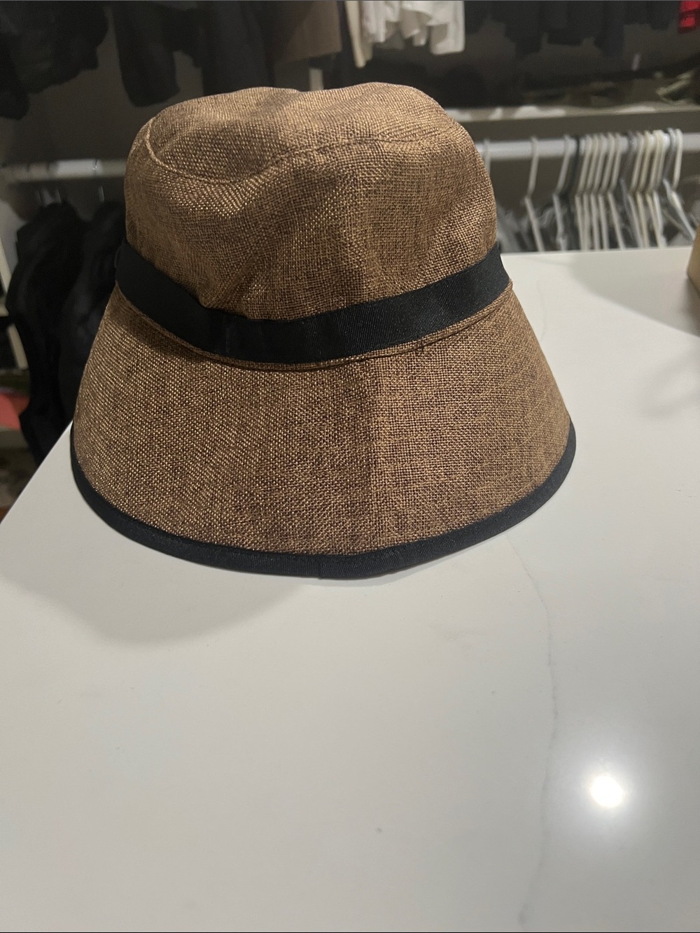 New women’s Brown Bucket Hat with Black Trim, super lightweight,NWOT.fits S-M